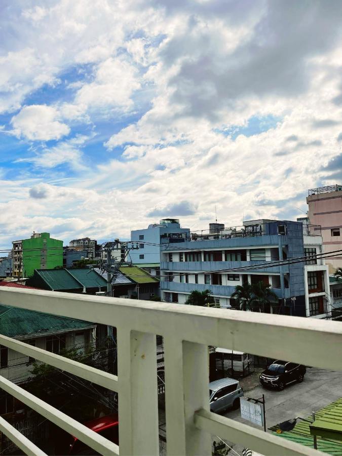 Airo Suites Makati Пасай Екстериор снимка